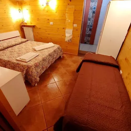 Apartment La Casa Di Gabriel Bari